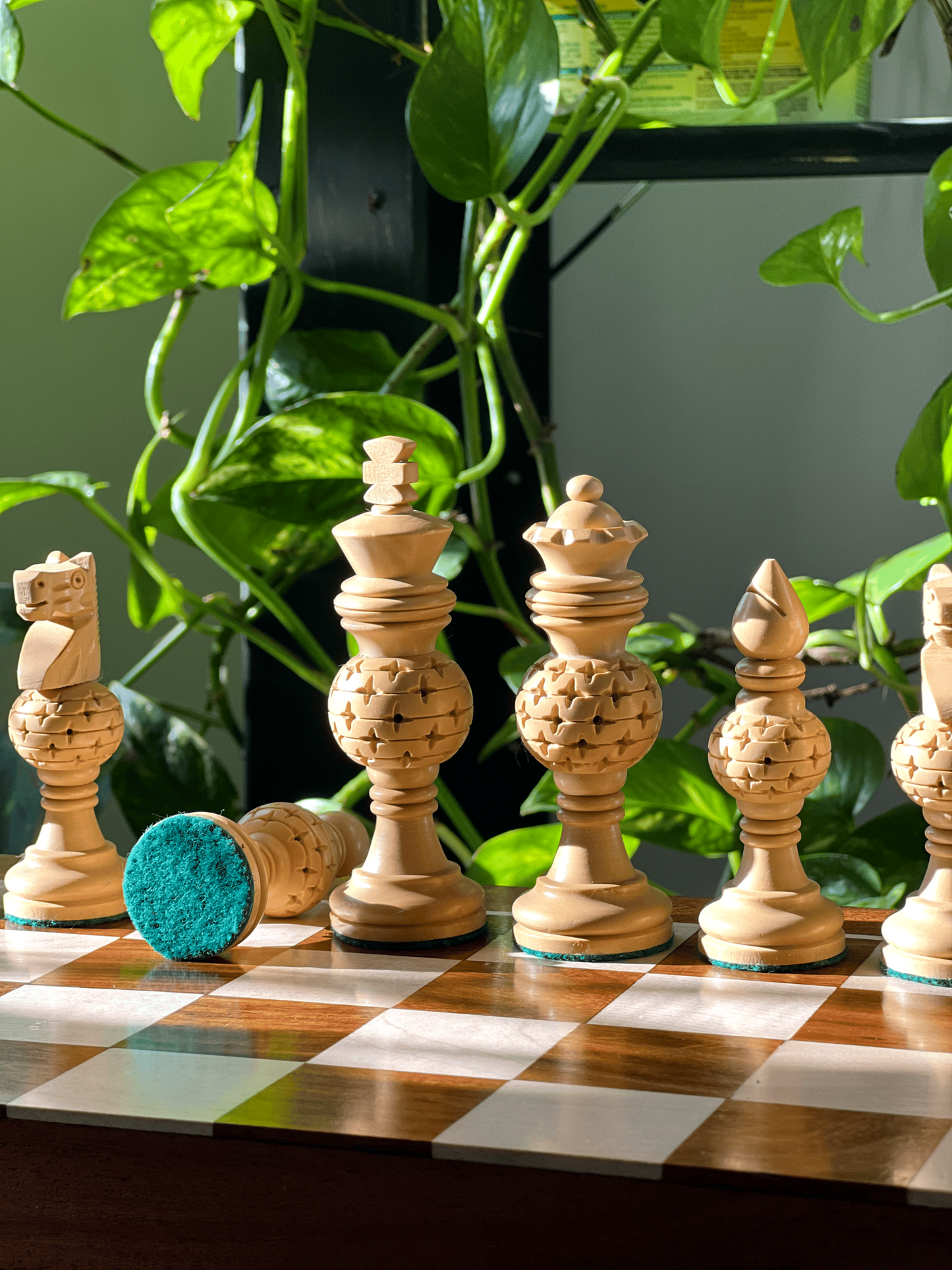 Shatranj- Vintage Chess Set